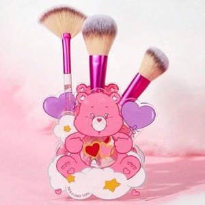 Care Bears Heart & Star Pattern Cosmetic Storage Box and 3 Piece Brush Set